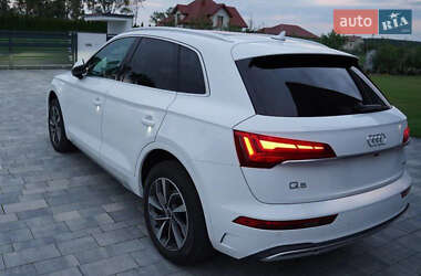 Внедорожник / Кроссовер Audi Q5 2021 в 