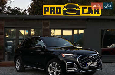 Внедорожник / Кроссовер Audi Q5 2021 в 