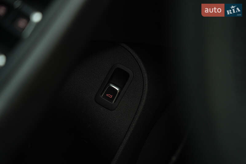 Позашляховик / Кросовер Audi Q5 2012 в Чернівцях