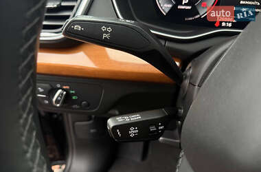 Позашляховик / Кросовер Audi Q5 2021 в 