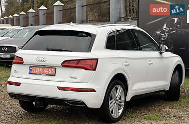 Позашляховик / Кросовер Audi Q5 2017 в 