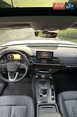 Внедорожник / Кроссовер Audi Q5 2020 в 