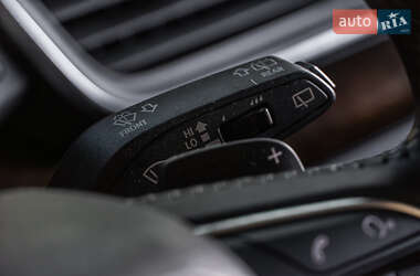 Позашляховик / Кросовер Audi Q5 2020 в 