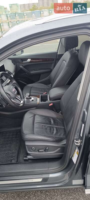 Позашляховик / Кросовер Audi Q5 2017 в Києві