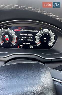 Позашляховик / Кросовер Audi Q5 2021 в 