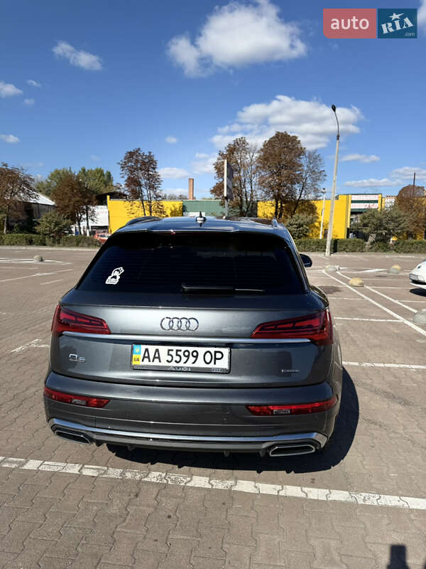 Позашляховик / Кросовер Audi Q5 2021 в Києві
