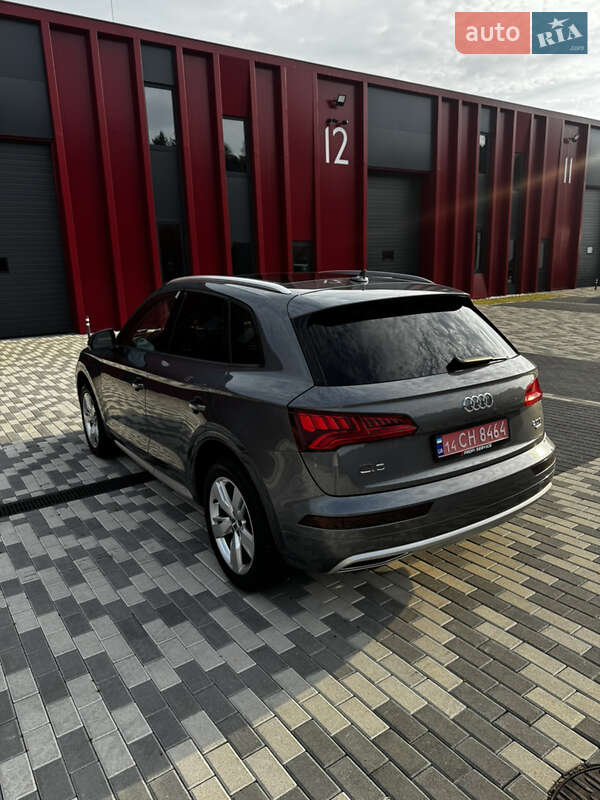 Позашляховик / Кросовер Audi Q5 2018 в Львові