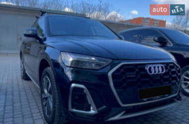 Внедорожник / Кроссовер Audi Q5 2023 в 