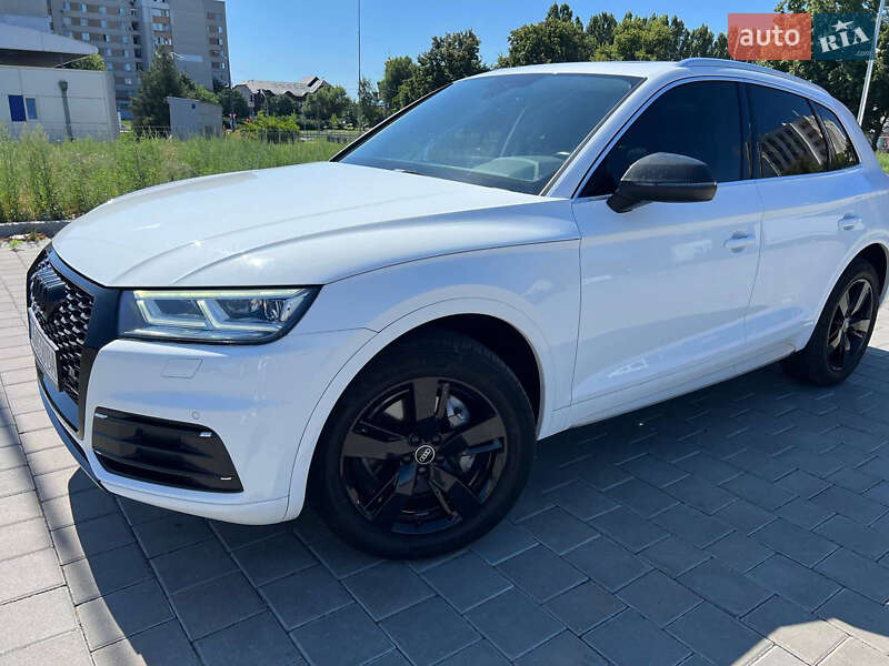 Позашляховик / Кросовер Audi Q5 2019 в Черкасах