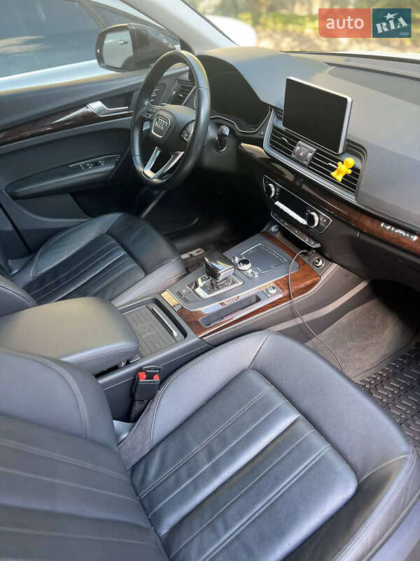 Позашляховик / Кросовер Audi Q5 2019 в Черкасах