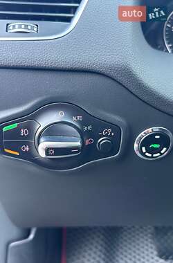 Внедорожник / Кроссовер Audi Q5 2015 в 