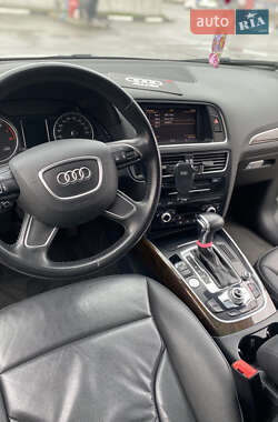 Позашляховик / Кросовер Audi Q5 2013 в 