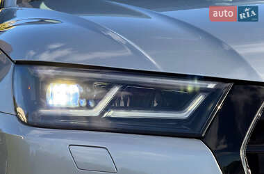 Позашляховик / Кросовер Audi Q5 2018 в 