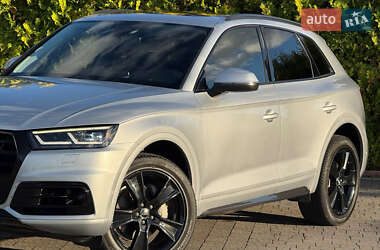 Позашляховик / Кросовер Audi Q5 2018 в 