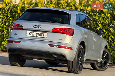 Позашляховик / Кросовер Audi Q5 2018 в 