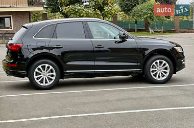 Внедорожник / Кроссовер Audi Q5 2015 в 