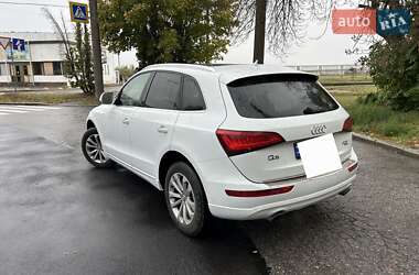 Позашляховик / Кросовер Audi Q5 2014 в 