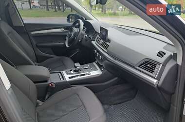 Позашляховик / Кросовер Audi Q5 2020 в 