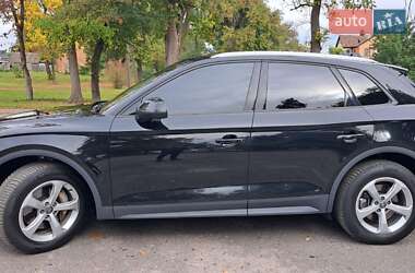 Позашляховик / Кросовер Audi Q5 2020 в 