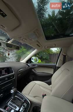 Внедорожник / Кроссовер Audi Q5 2015 в 