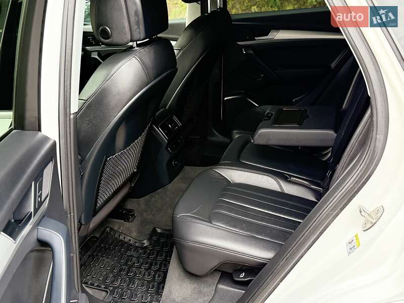 Внедорожник / Кроссовер Audi Q5 2018 в Львове фото 22 Внедорожник / Кроссовер Audi Q5 2018 в Львове