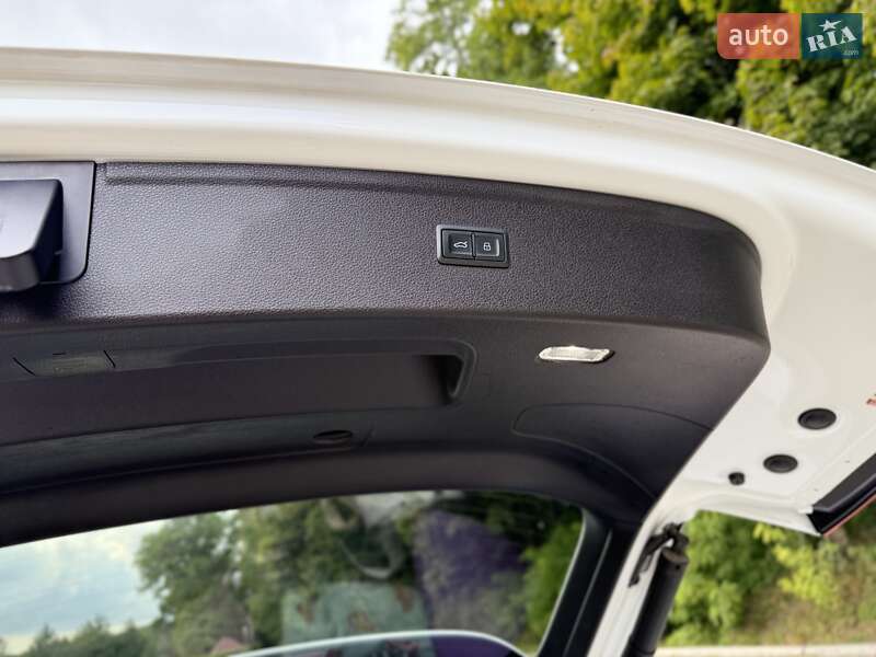 Внедорожник / Кроссовер Audi Q5 2018 в Львове фото 31 Внедорожник / Кроссовер Audi Q5 2018 в Львове