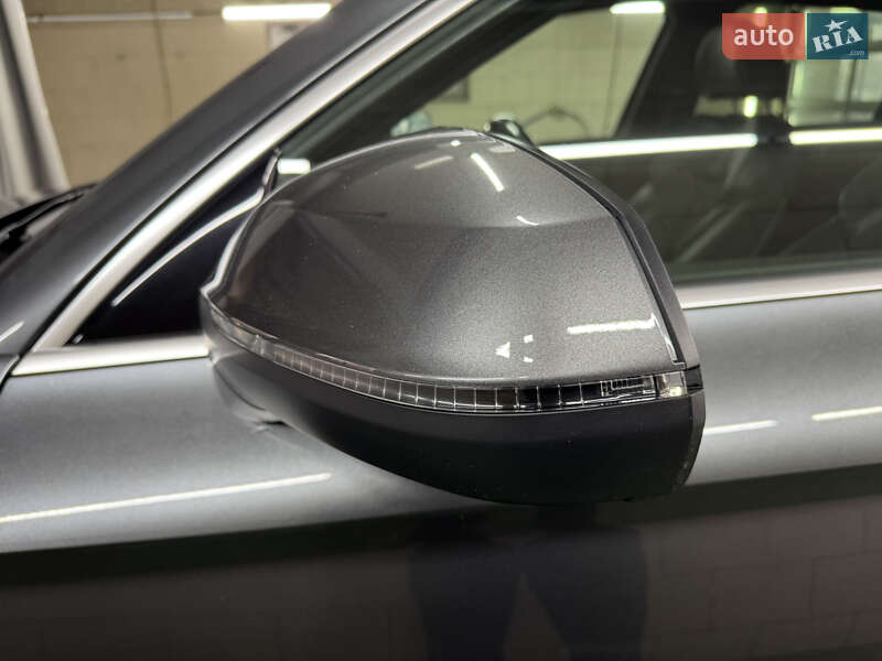 Внедорожник / Кроссовер Audi Q5 2017 в Харькове