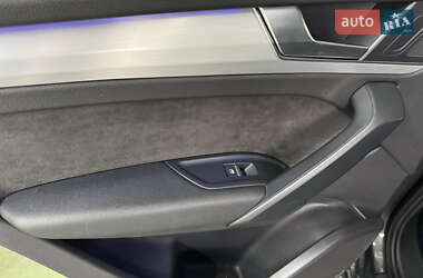 Позашляховик / Кросовер Audi Q5 2017 в 