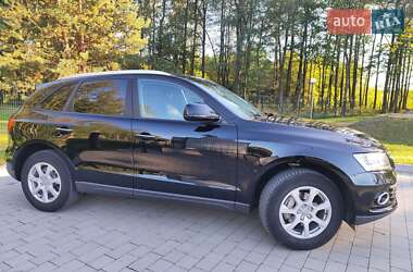 Внедорожник / Кроссовер Audi Q5 2016 в 