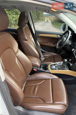 Внедорожник / Кроссовер Audi Q5 2012 в 