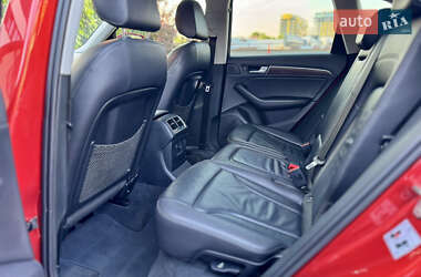 Внедорожник / Кроссовер Audi Q5 2015 в 