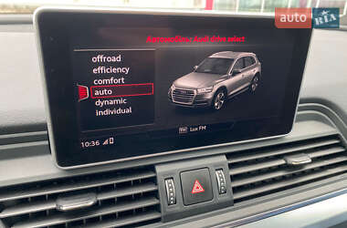 Позашляховик / Кросовер Audi Q5 2020 в 