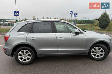 Внедорожник / Кроссовер Audi Q5 2010 в 