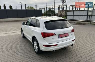 Внедорожник / Кроссовер Audi Q5 2011 в 