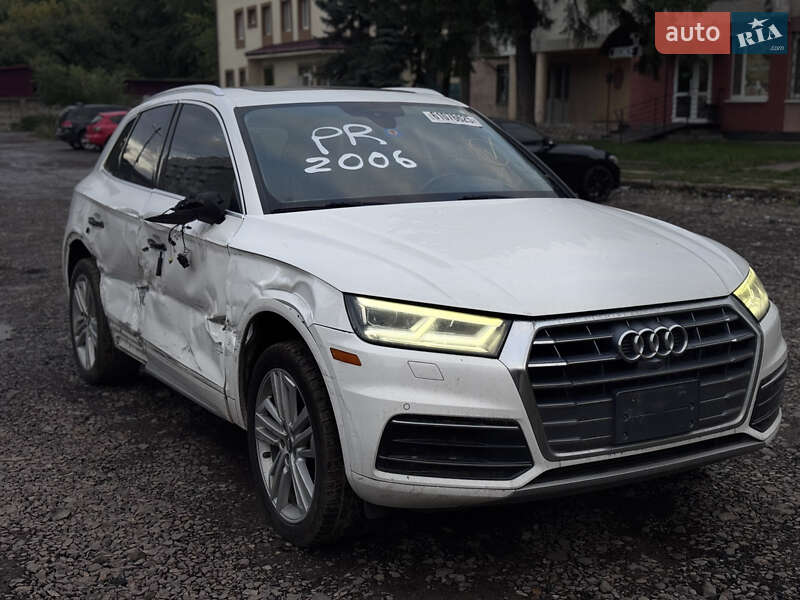 Позашляховик / Кросовер Audi Q5 2018 в Львові