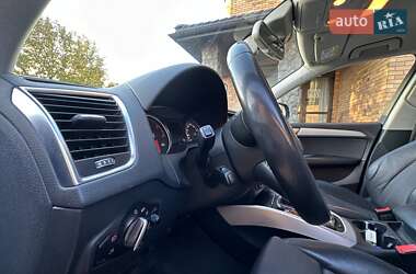 Позашляховик / Кросовер Audi Q5 2015 в 