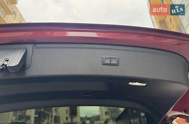 Позашляховик / Кросовер Audi Q5 2017 в 