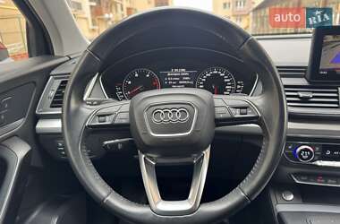 Позашляховик / Кросовер Audi Q5 2017 в 