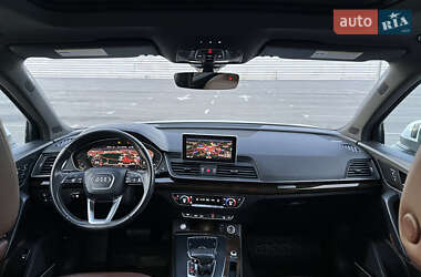 Внедорожник / Кроссовер Audi Q5 2019 в 