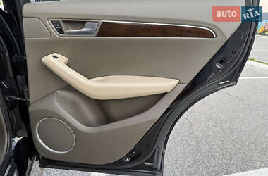 Внедорожник / Кроссовер Audi Q5 2011 в 