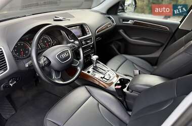 Внедорожник / Кроссовер Audi Q5 2015 в 