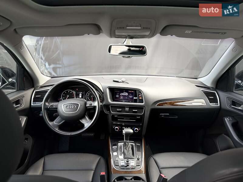 Позашляховик / Кросовер Audi Q5 2015 в Львові