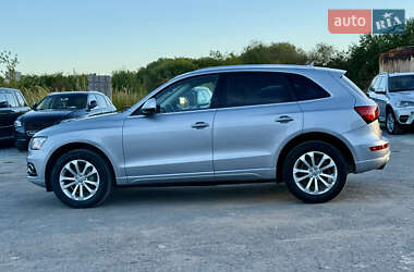 Позашляховик / Кросовер Audi Q5 2015 в 