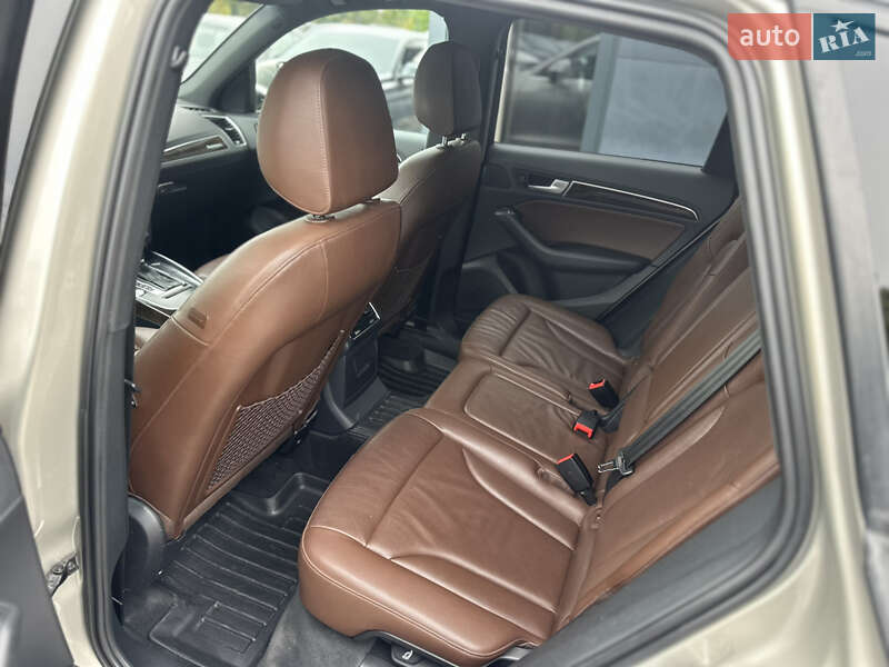 Внедорожник / Кроссовер Audi Q5 2014 в Ровно