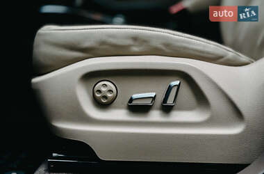 Позашляховик / Кросовер Audi Q5 2013 в 
