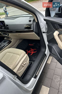 Внедорожник / Кроссовер Audi Q5 2019 в 