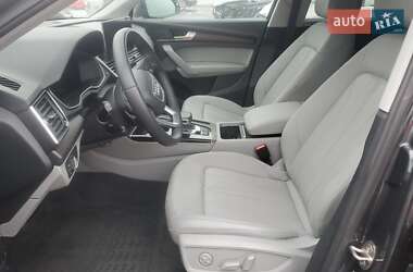 Внедорожник / Кроссовер Audi Q5 2021 в 