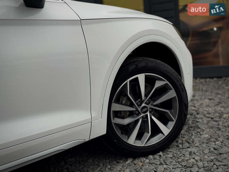 Внедорожник / Кроссовер Audi Q5 2020 в Стрые