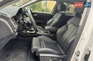 Внедорожник / Кроссовер Audi Q5 2021 в 