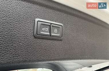 Внедорожник / Кроссовер Audi Q5 2021 в 